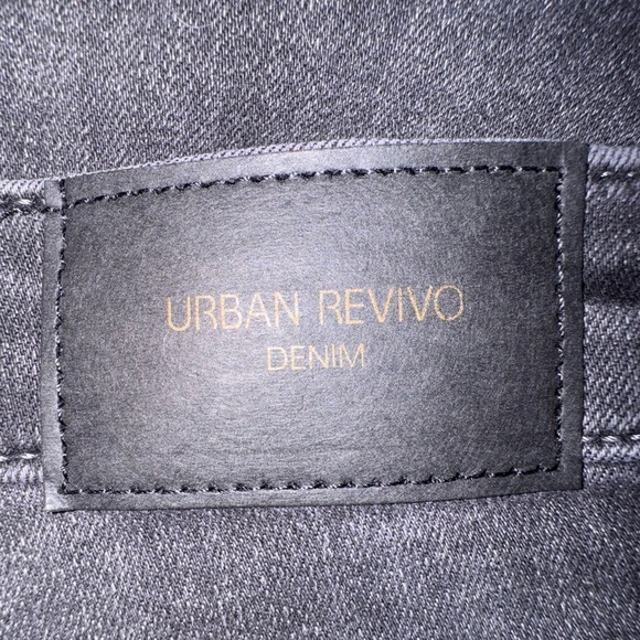 Urban Revivo Jeans Sz 4 High Rise Skinny Black Fade Ripped Raw Hem Stretch - Picture 10 of 10